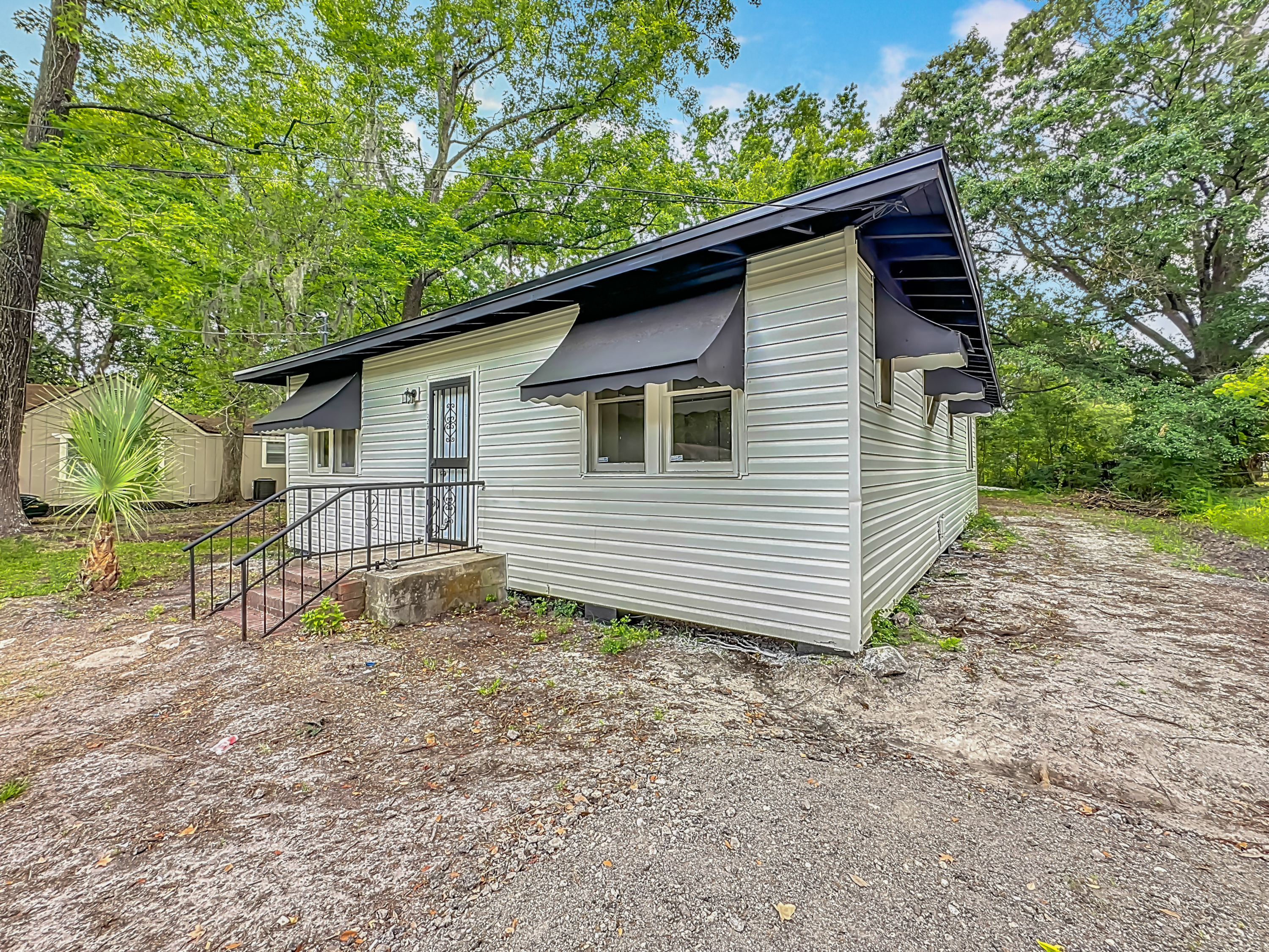 Property thumbnail image